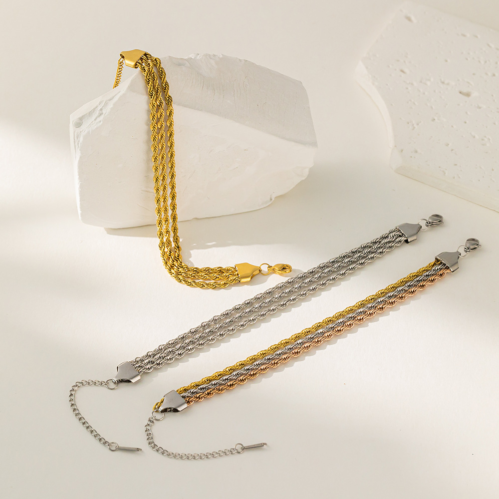 wholesale European and American personalized rope chain, vacuum color-retaining electroplating, non-fading gold stainless steel twisted chain