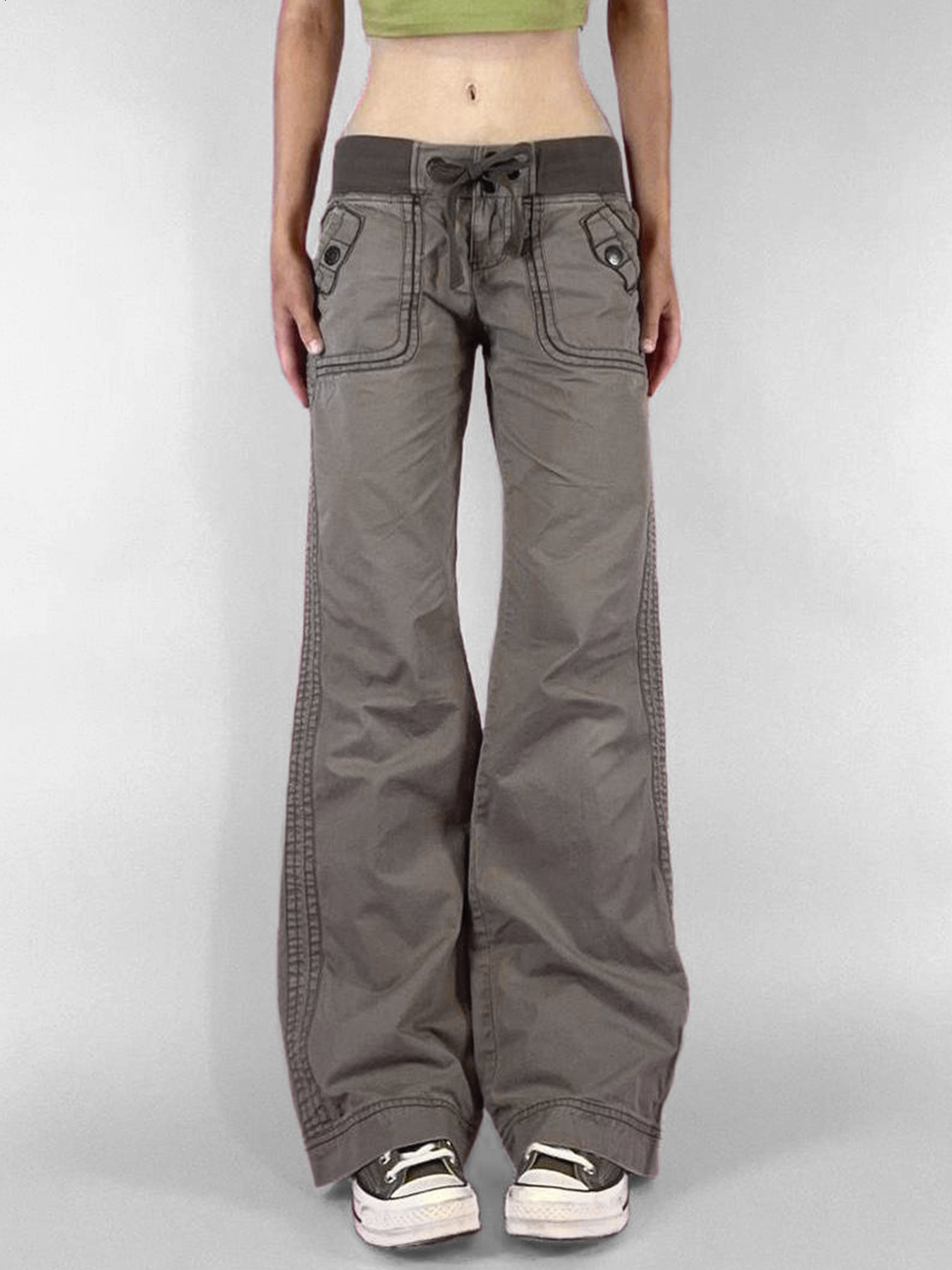 2025 American street style, hot girl workwear-inspired, retro distressed patchwork pocket design, slim-fit, casual denim pants 4f