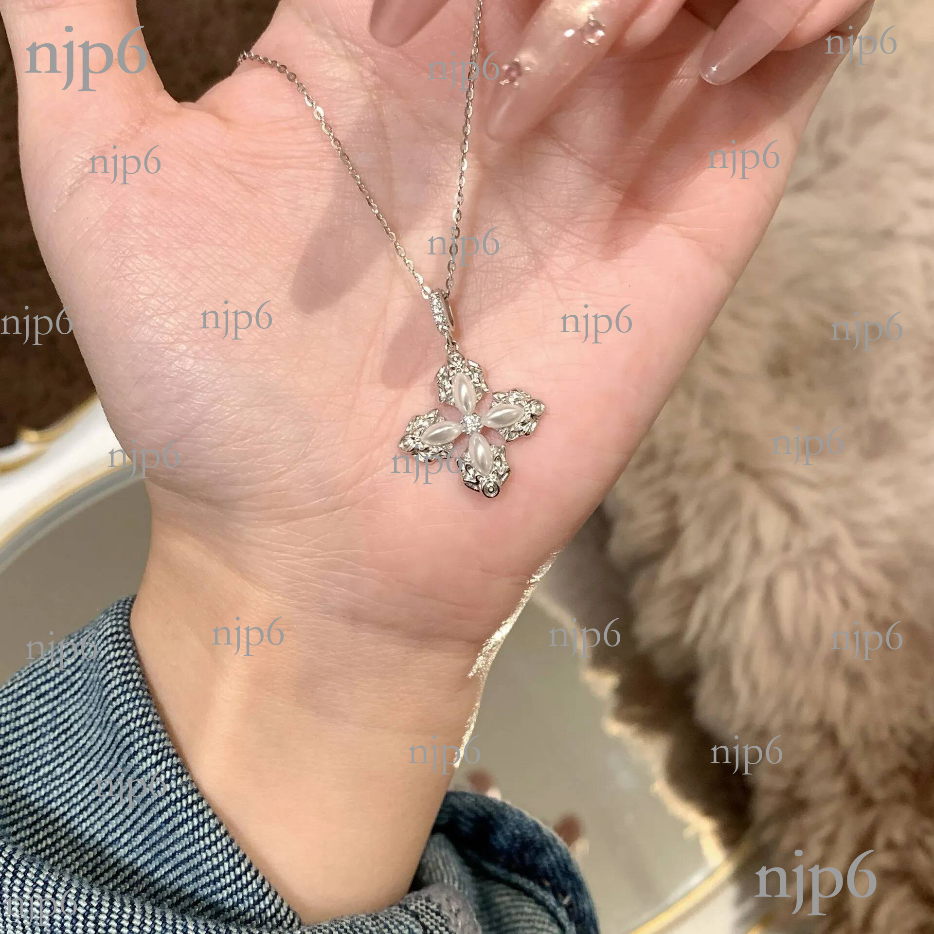 S925 Sterling Silver Cross Outdoor Fashion Jewelry Vintage Style Light Luxury Sweet Cool Personality Simple Designer Necklace Niche Design