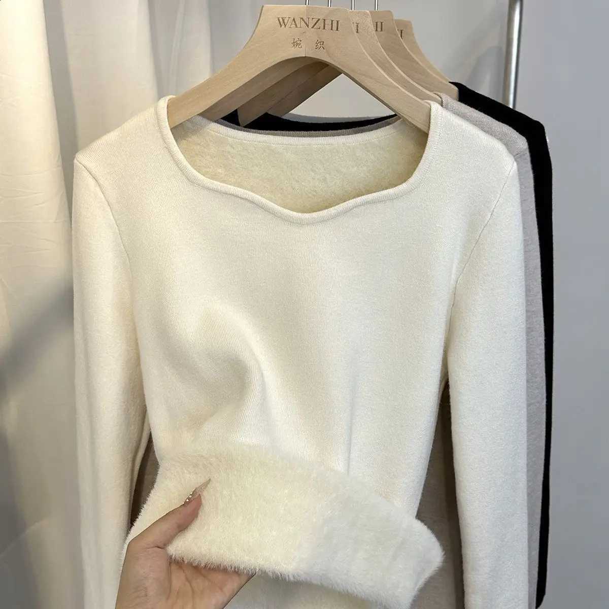 Women's Warm Flannel Square-Neck Sweater with Thick Padding Slim Unique Design and Slimming Effect Autumn/Winter H2609161