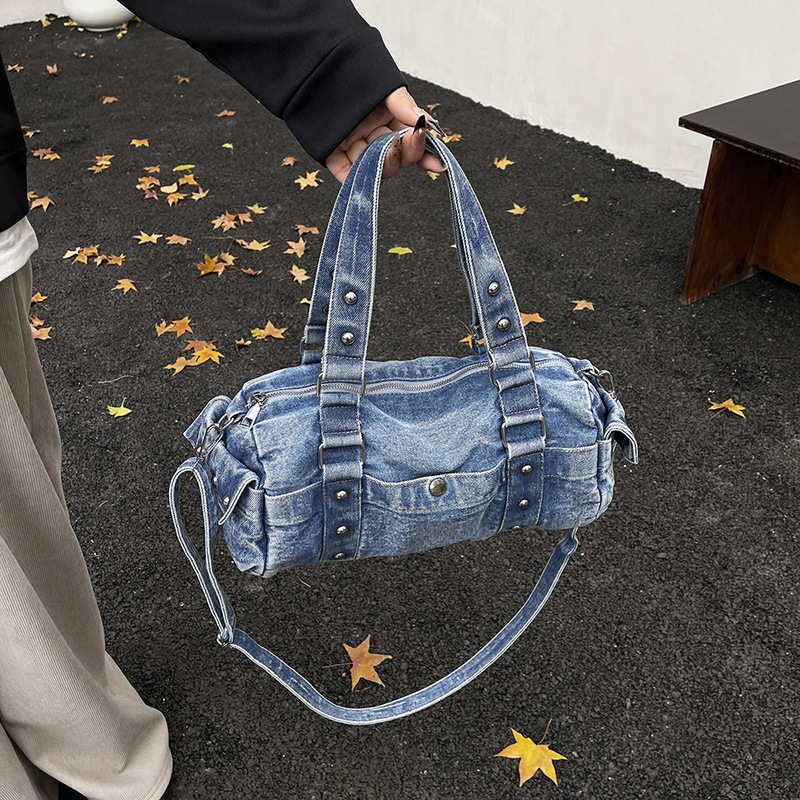 Women's Vintage Blue Jeans Messenger Bag Fashion Shoulder Handbag Large Capacity Zipper Closure Button Decoration
