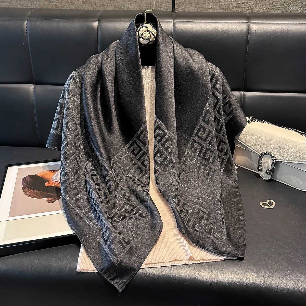 2025 Latest Spring and Autumn Women's Fashion Hijab Silky Muslim Square Sun Protection Shawl Luxury Brand Soft Female Scarf Z260917