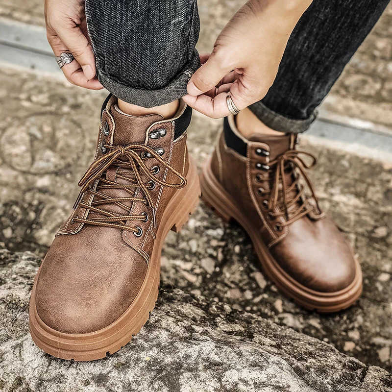 Four-season High-top Boots in Solid Color Style Laced Flat Durable and Comfortable Laced Casual Large-sized New Work Boots D260917