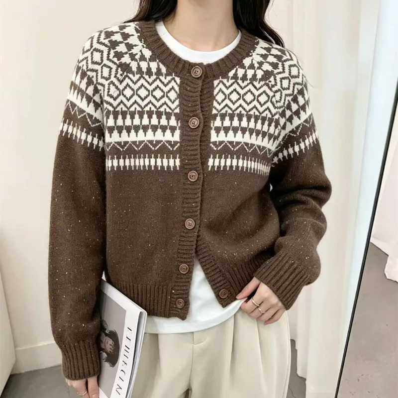 Autumn and Winter Crew Neck Knitted Sweater Jacket Women's 2026 Casual Versatile Knitted Top Women S26091758C1