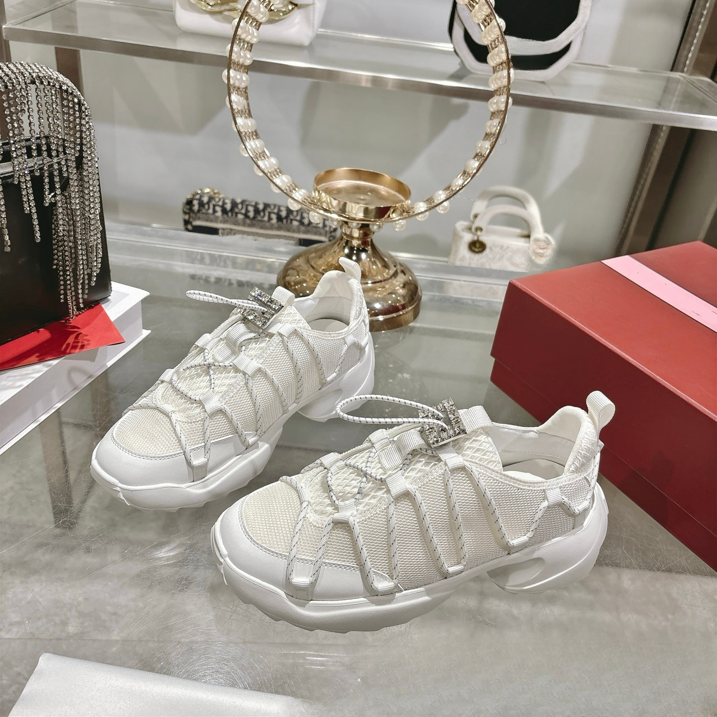 Designer Shoes New Diamond Buckle Fabric Strap Sports Shoes Fashion Women s Shoes Running Shoes Mesh Breathable Casual Dad Shoes Size