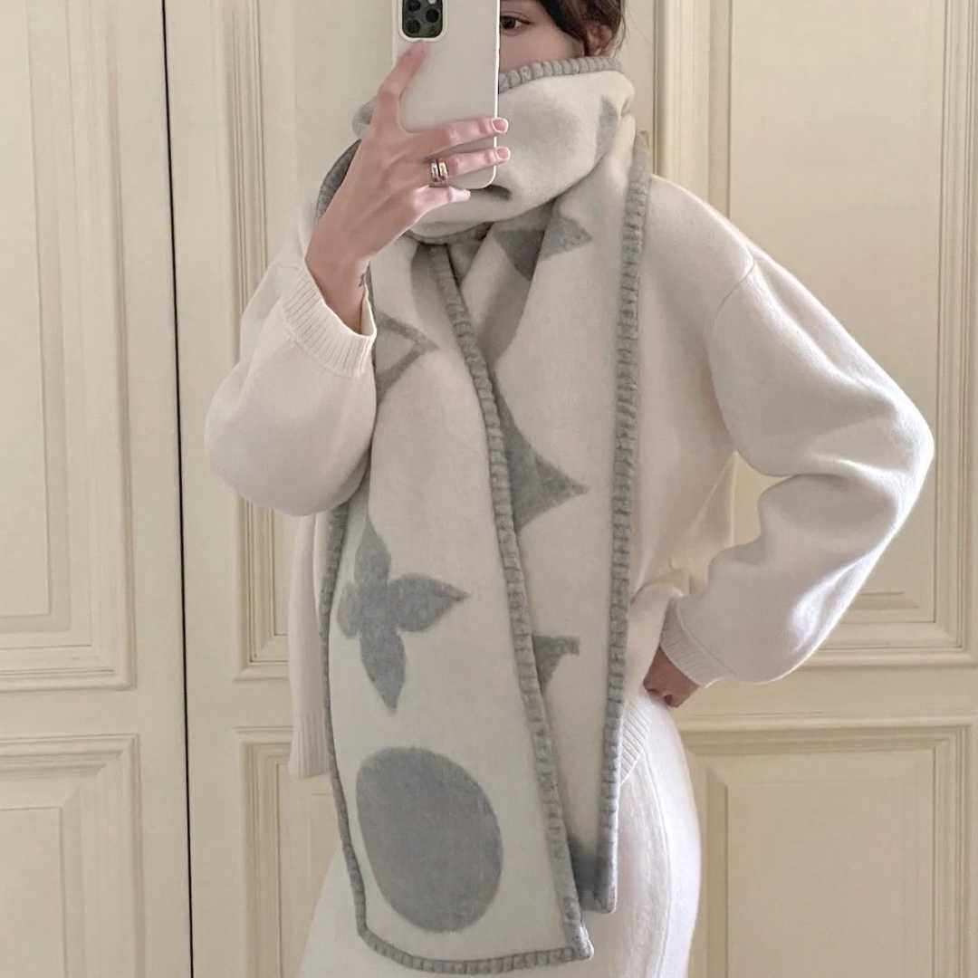 beach sided Double Warm Mens scarf Interpreting Timeless Classics Womens Cashmere Wool Long Drape Shoulder Strap S260917G4OW
