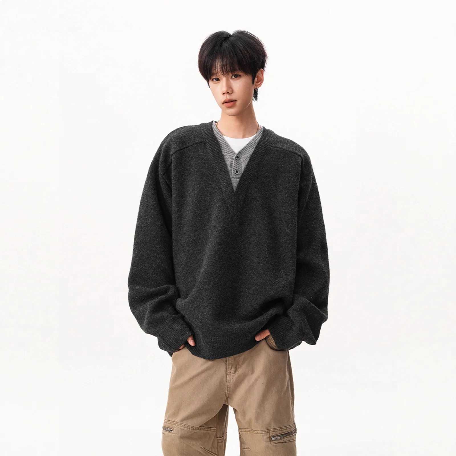 Knitting Base Layer 2025 Man Autumn Winter New Men's Sweater Fake Two Piece V Neck Pullover Loose Long Sleeve Knit Outerwear J260916