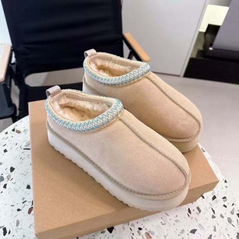Classic Designer Shoes Women Tazz Braid Slippers SggU Snow Mules Geometric Woven Collar Soft Suede Warm Plush Interior Slip On Thick Platform Sole F