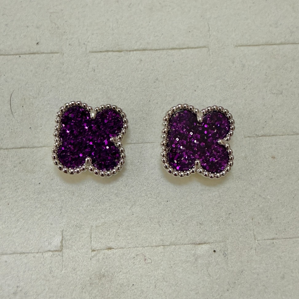 Designer Four Leaf Clover Stud Earrings Purple Glitter Inlaid Gold Border Elegant Womens Fashion Jewelry Party Daily Wear Ear Ornaments