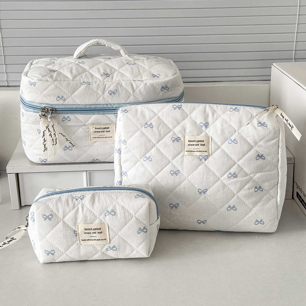 Blue Bow Fashion Quilted Women Cosmetic Bag Large Capacity Makeup Storage Handbag Travel Pouch 3 Type Ladies Zipper Makeup BagT260917