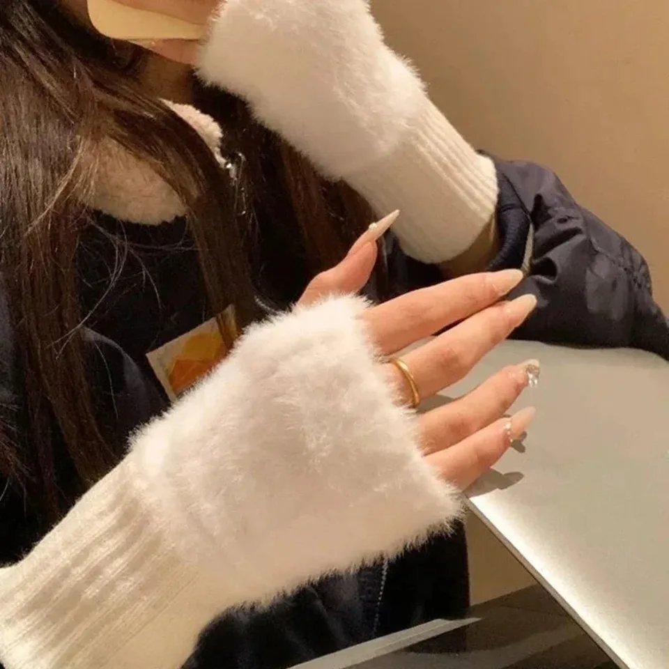 Protective Half Finger Gloves for Girls Soft Comfortable Design