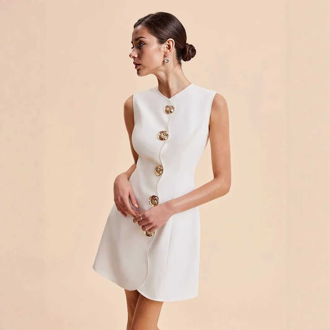 Hot 2025 Summer Sale Sleeveless Crew Neck Buttoned Solid Color Short Dress - Women's Trendy Cross-Border Bestseller C260917