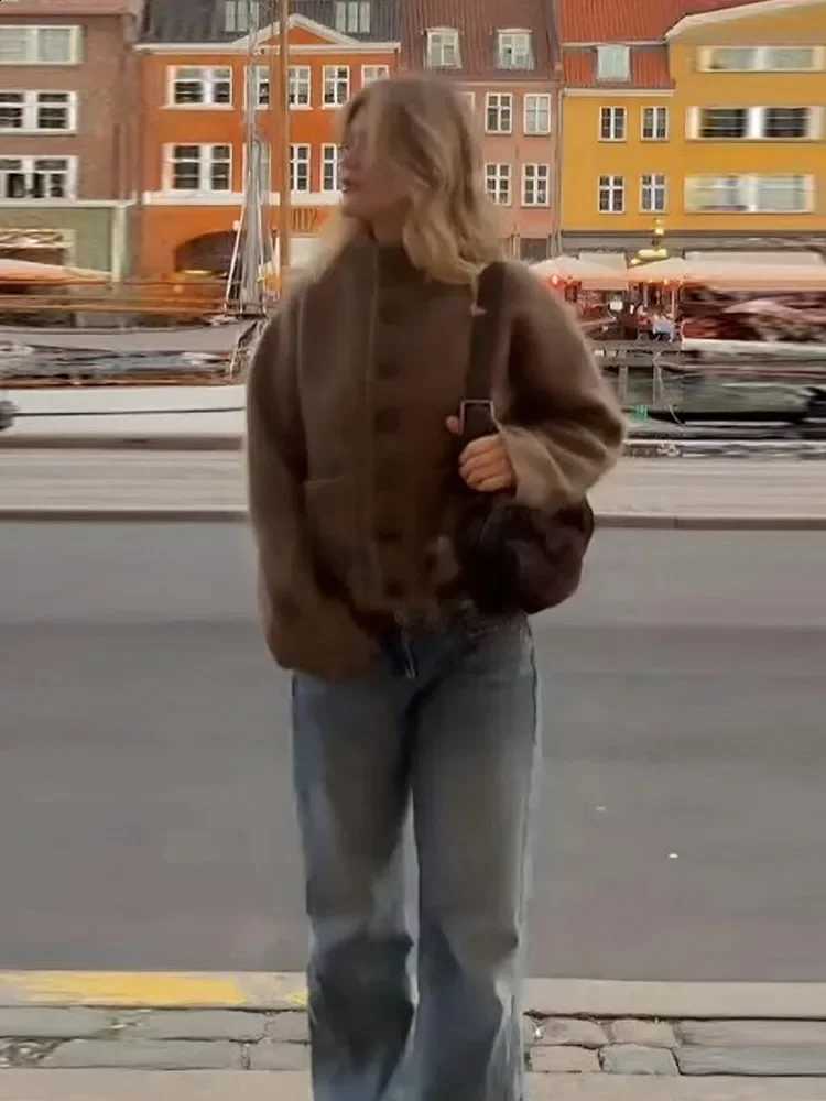 Casual Fall Winter Woolen Blended Jacket O Collar Long Sleeve Single Breasted Pocket Coat 2025 New Lady Solid High Street Wears C260917