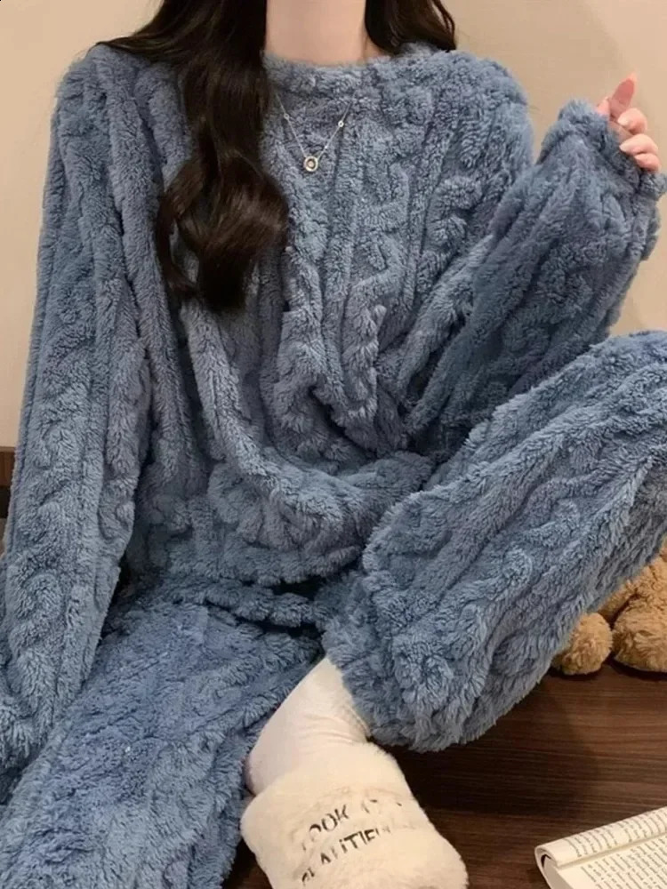Solid Color Coral Fleece O-neck Women Pajama Sets Long Sleeve Plush 2 Piece Sets Fashion Comfortable Ribbed Cozy Sleepwear 260916