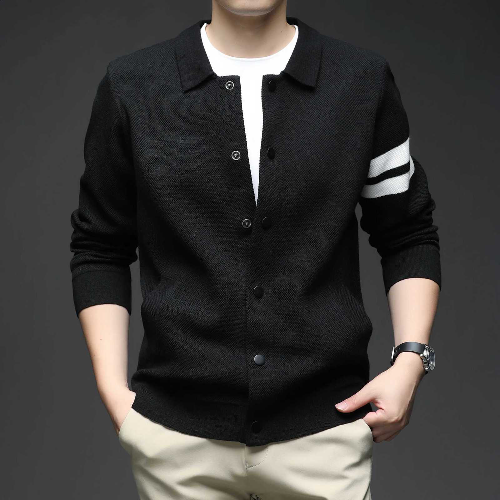 autumn and winter high-quality 2025 semi high neck sweater as a base layer men's winter new style inner warm sweater J260916