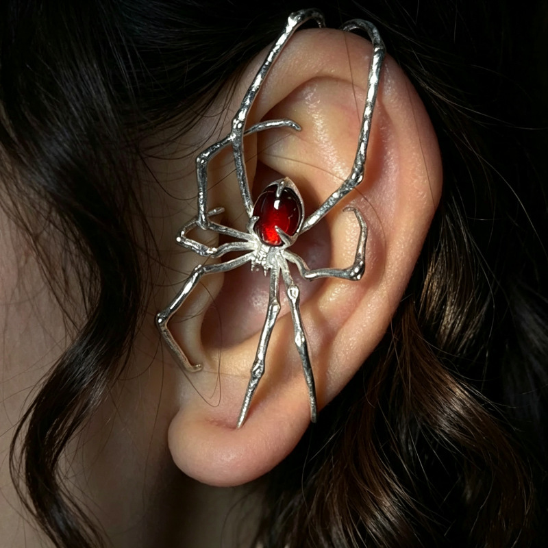 European American cross-border spider cuffs, piercing ear bone clips, dark niche, high-end, cool and edgy style earrings