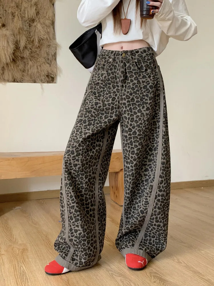 2026 Cyber Y2K Streetwear Leopard Wide Leg Baggy Jeans Pants For Women Clothes Striped Straight Underwear Hip Hop Lady Trousers 260917