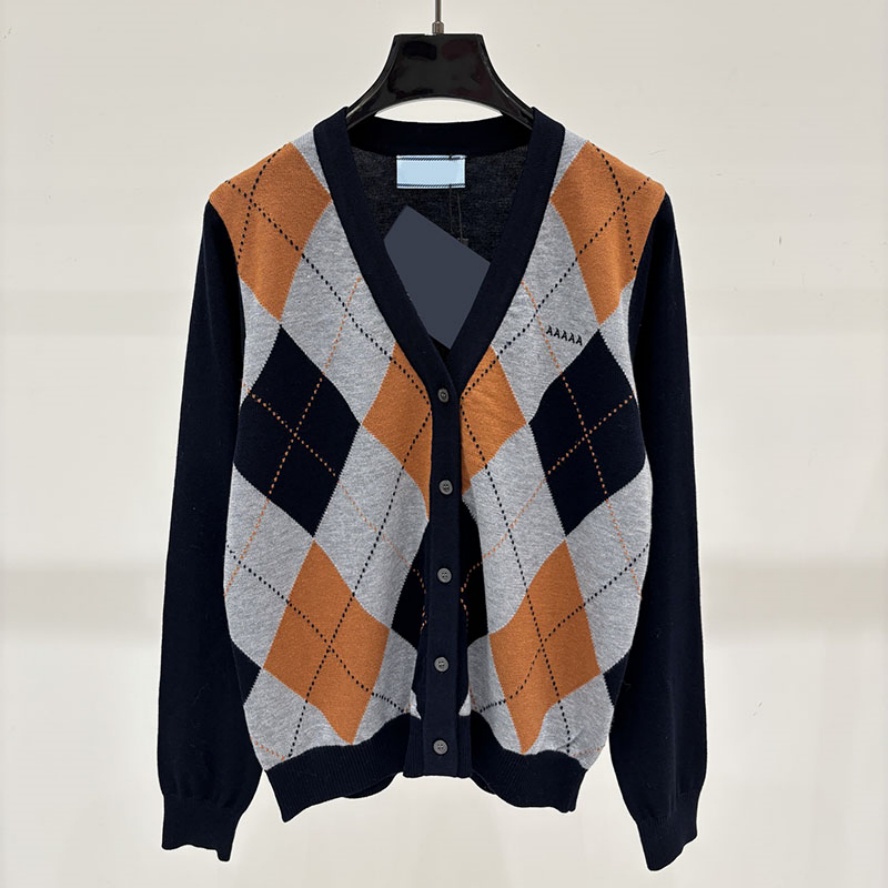 Women Luxury Argyle Cardigan Sweater Designer Loose Fit Vintage V Neck Knit Cardigan Autumn Work Commute Casual Versatile Knit Sweater