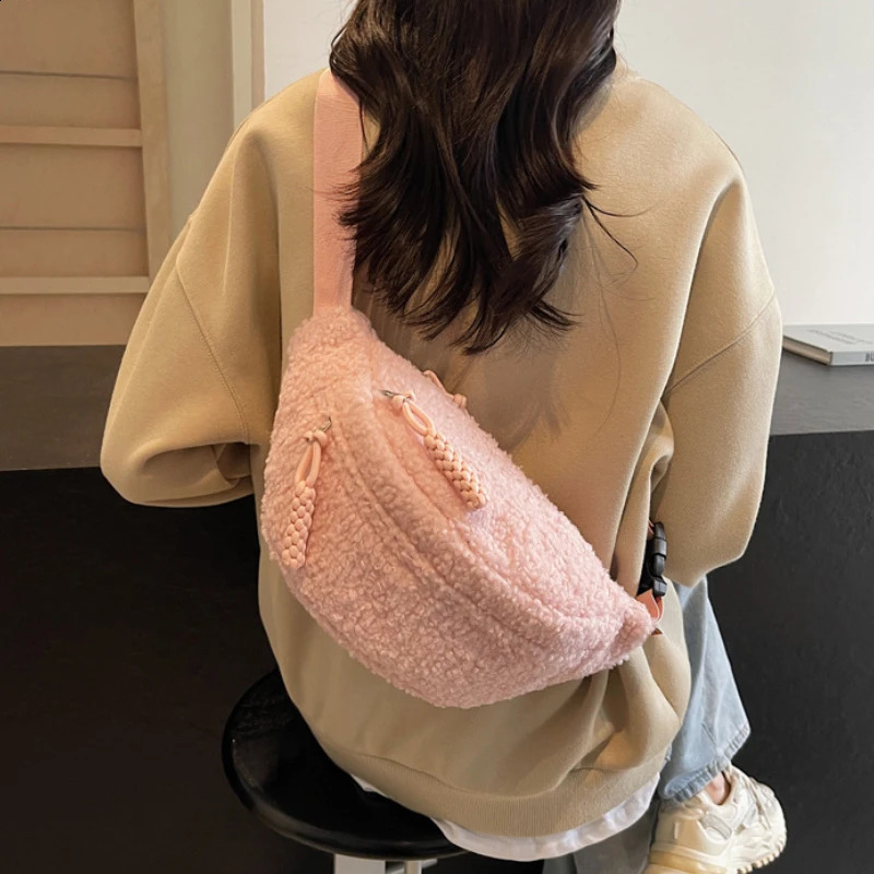 Plush Waist Bag Lamb Fleece Chest Bag Autumn Winter Cute Women's Crossbody Bag Fashionable Small Shoulder Bags Wholesale 260916