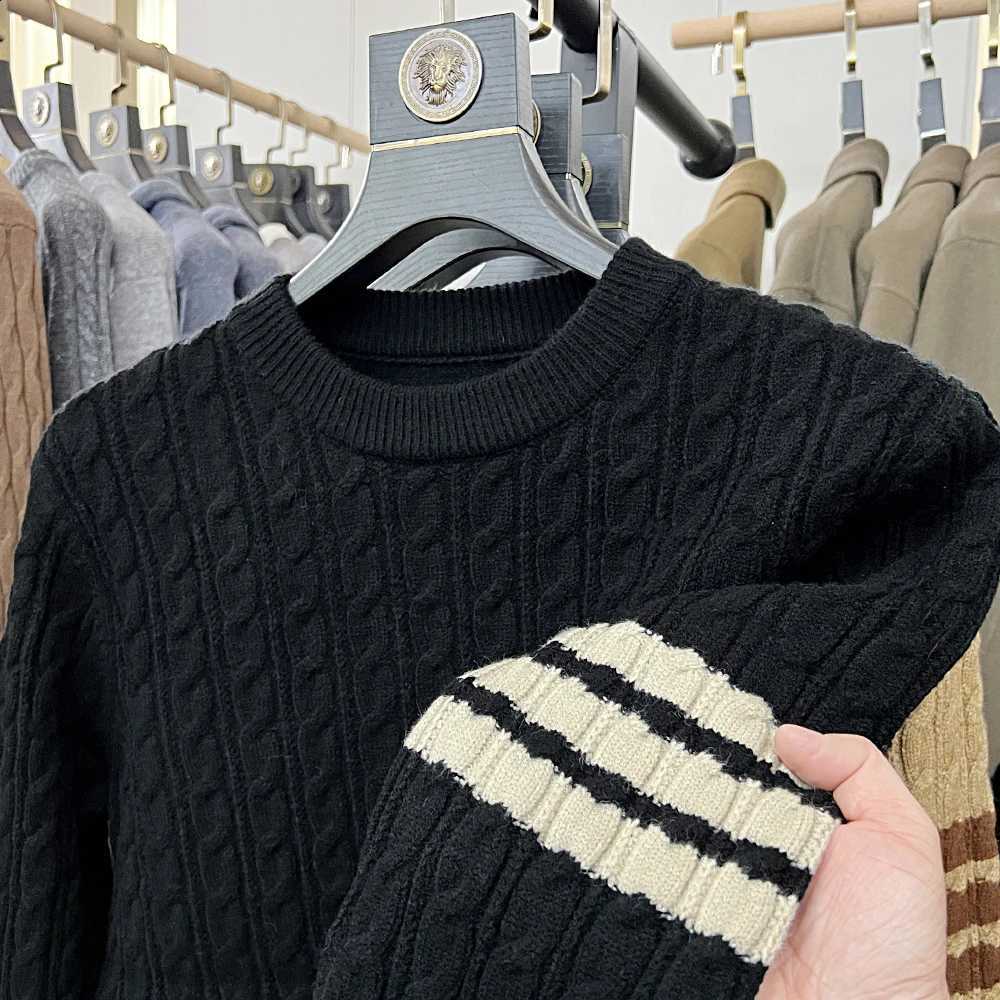 Autumn and Winter New 2025 Knitted Sweater Twisted Pattern Men's Fashion Color Blocking Fried Dough Twists Sweater Versatile J260916