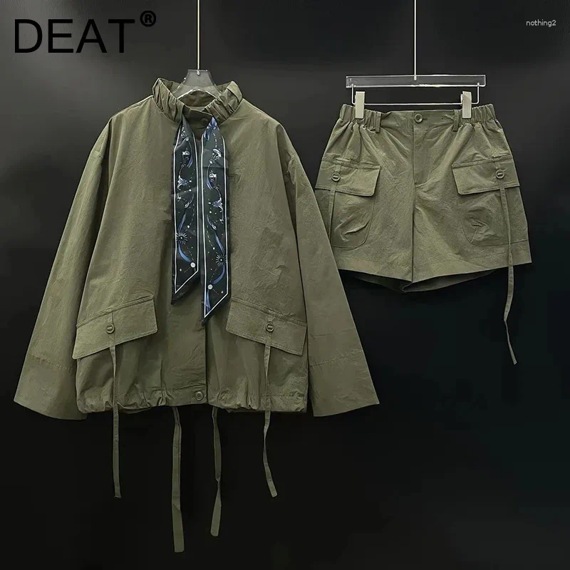 Women's Tracksuits DEAT 2026 Autumn 2 Piece Set Loose Army Green Drawstring Ribbons Stand Collar Coat Cargo Elastic Waist Short Pants