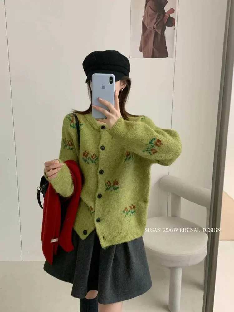 Autumn Women's Winter 2026 Vintage Green Floral Round Neck Knit Cardigan Loose Soft Warm Elegant Chic Coquette Trendy Top J260916