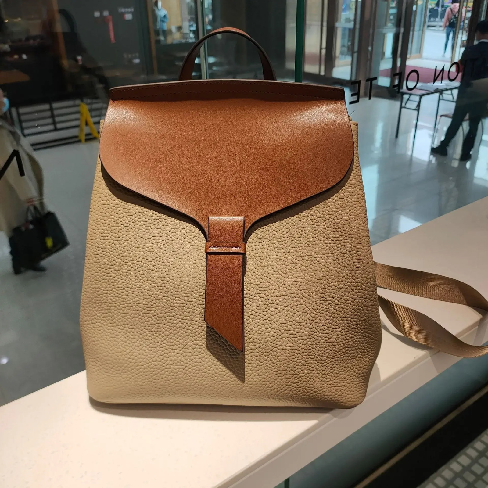 2026 Hit Color College Girl School Book Bag All-match Leather Women's Backpack High Quality Cowhide Shoulder Bag 260916