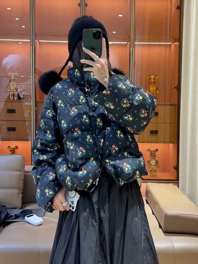 2024 New Korean floral down jacket white duck down warm jacket bread jacket women's thick and loose fit H260917