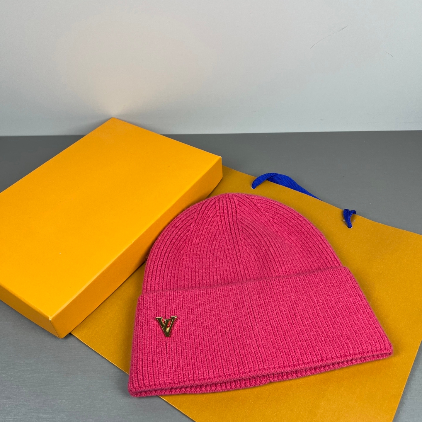 2026 new Luxury Knitted hat For Men Women Fashion Designer Bucket Hat Travel Casual Hat High Quality Letter L Pattern Hats Designers 10A Women beani