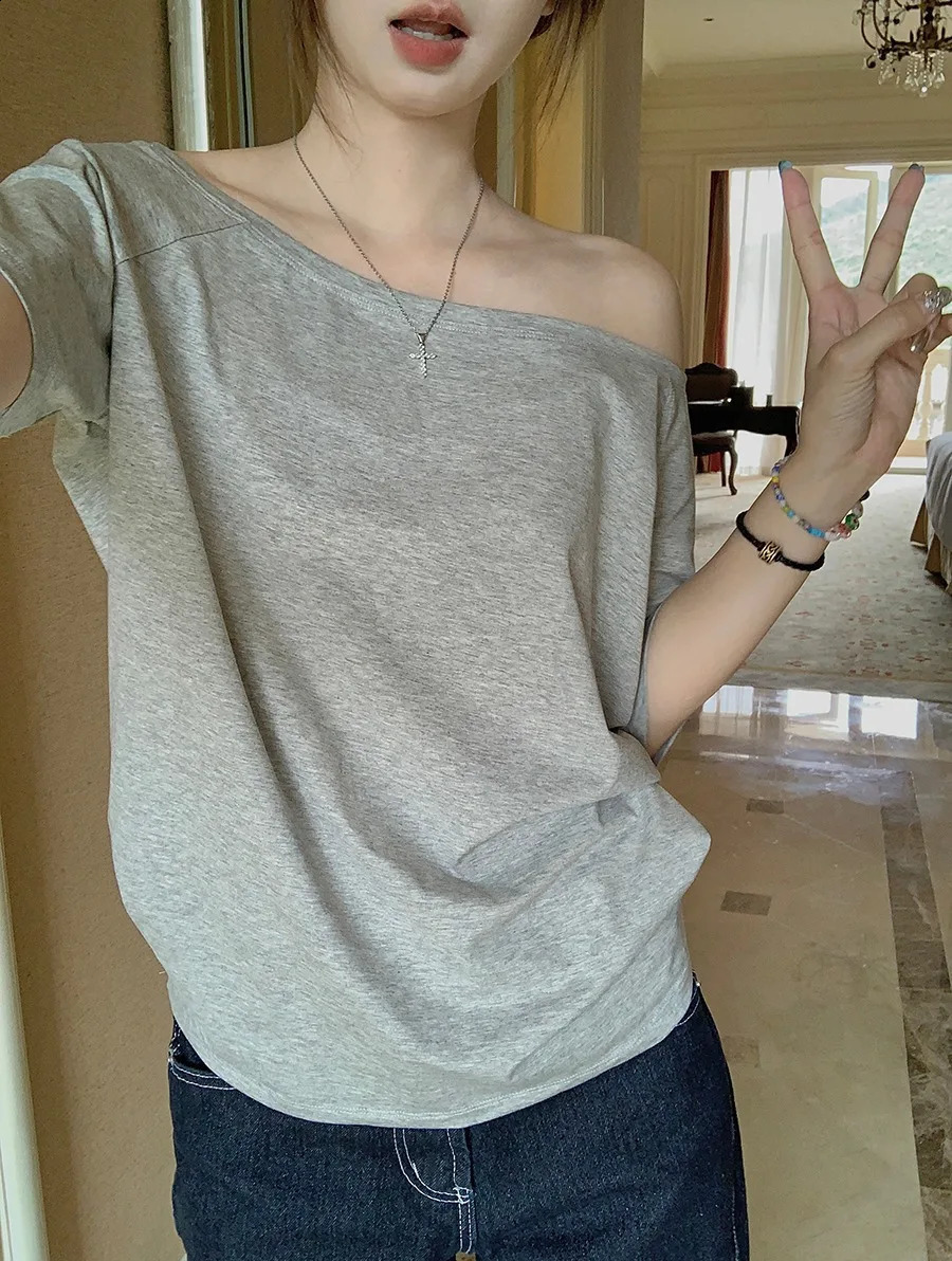 T-shirts Women Solid Simple Summer Casual Cleanfit Short Sleeve All-match Young Girls Streetwear Y2k Top Aesthetic Clothes Ins 260917