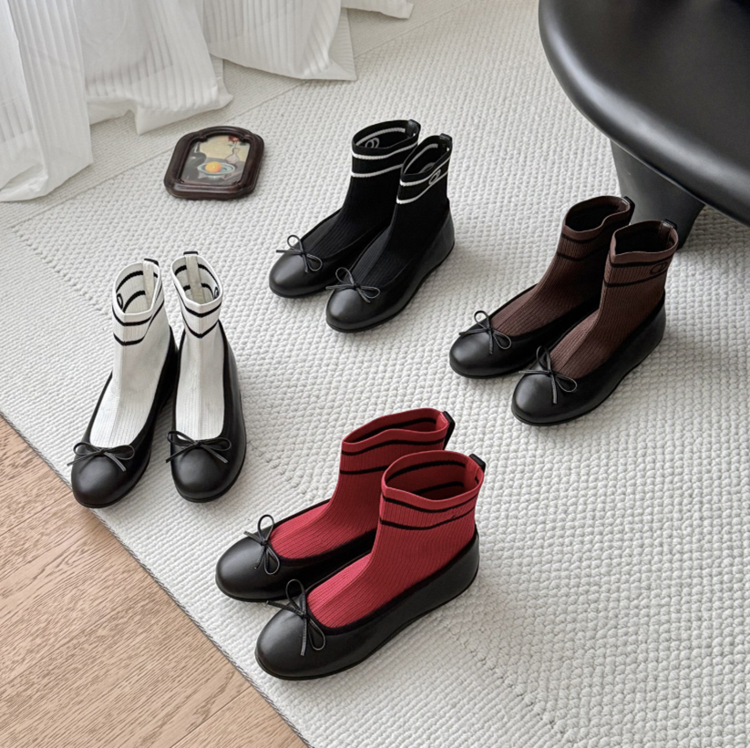 Mary Jane Flats Sock Boots Designer Sock Shoes Women CC Embroidery Logo Flat Sole Splicing Color blocked Bow Retro Ballet Boots Breathable Ankle Boo