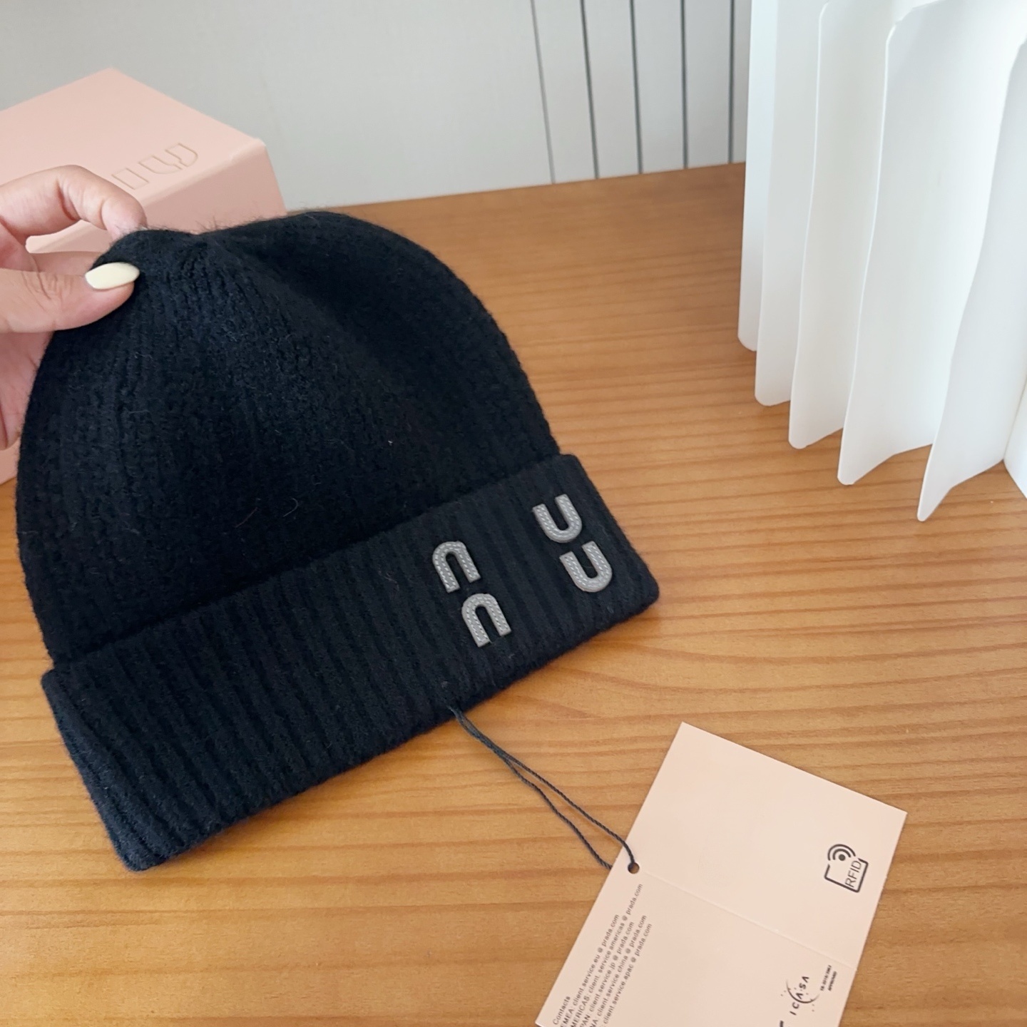 MM Beanie Skull Caps Designer wool beanie a must have for autumn and winter 2026 cold proof warm neutral ribbed knit hat with built in NFC pattern