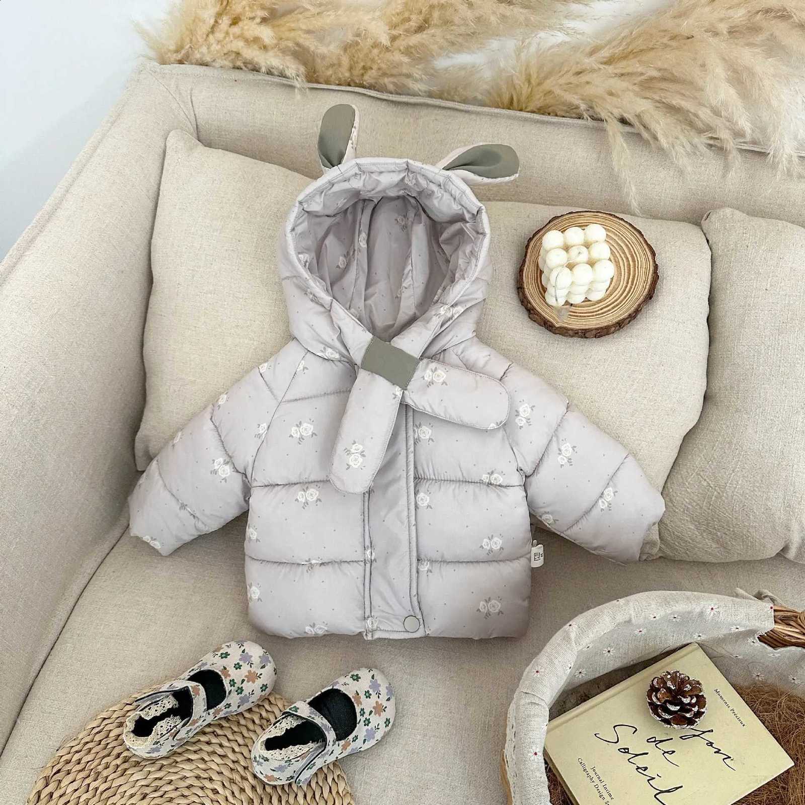 New Cute Baby-Girl Small 2026 Floral Padded Cotton Thickened Hooded Cotton-padded Coats Children's Clothes Baby Winter Coat J260917