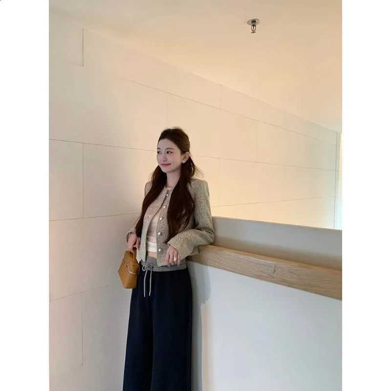 Small Fragrant Celebrity Jacket Women's Spring Retro Thin Senior Sense 2026 Small Korean Daughter Short Top C260917