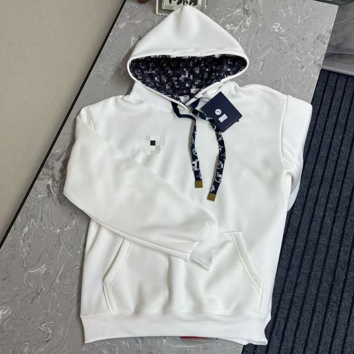 lovis voitun V brand Monogram Lined Hoodie designer Trendy luxury autumn and winter fleece-lined new drawstring letter sweatshirt for couples fashio