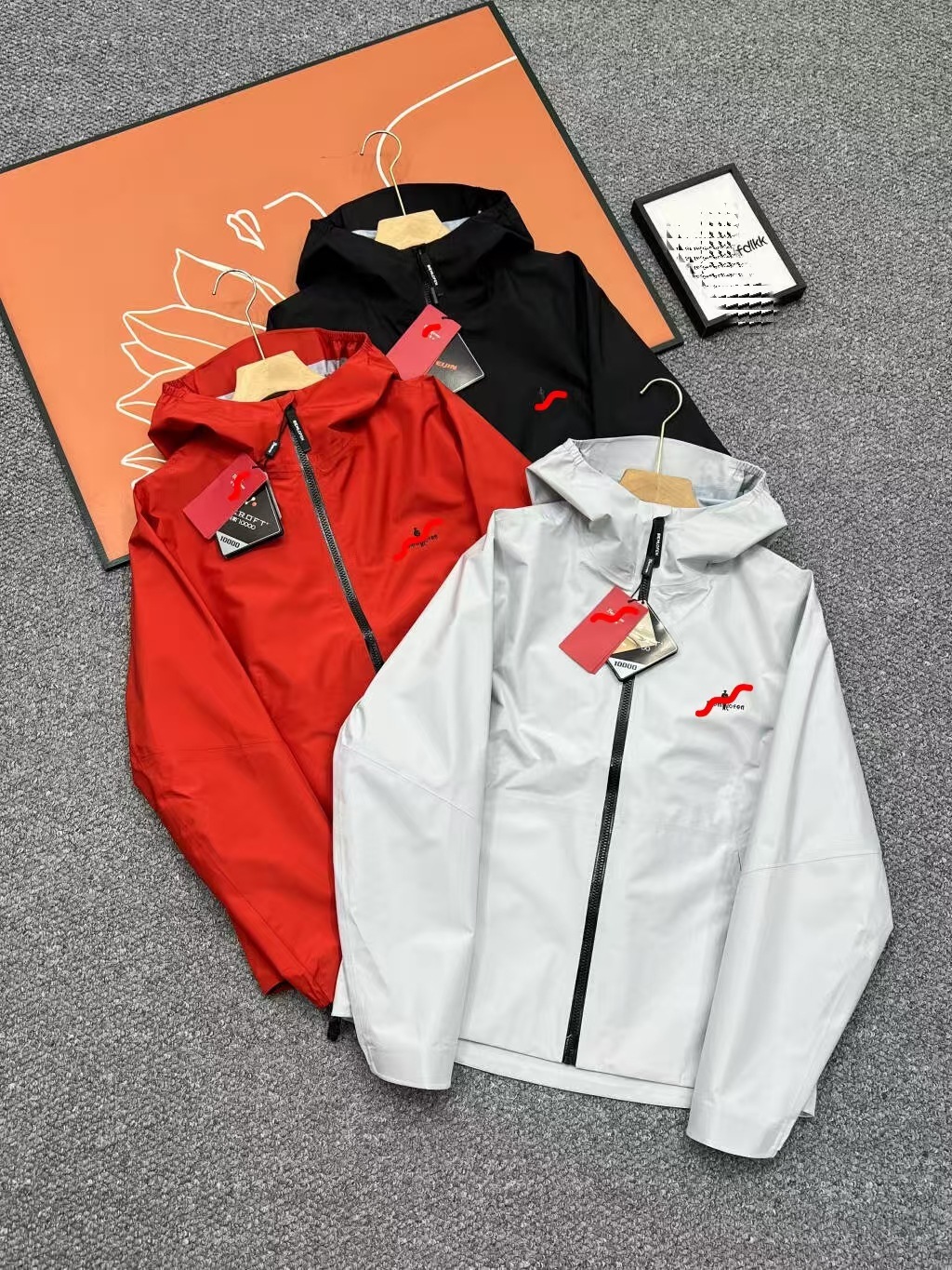 Yinjia 26 new trendy outdoor warm comfortable versatile windproof and waterproof unisex hooded jacket for dropshipping
