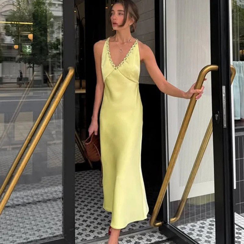 Tuularose Fashion Satin Evening Dress Women's Sexy V Neck Backless Maxi Dress Elegant ious High Waist Women's Party Dresses 260917