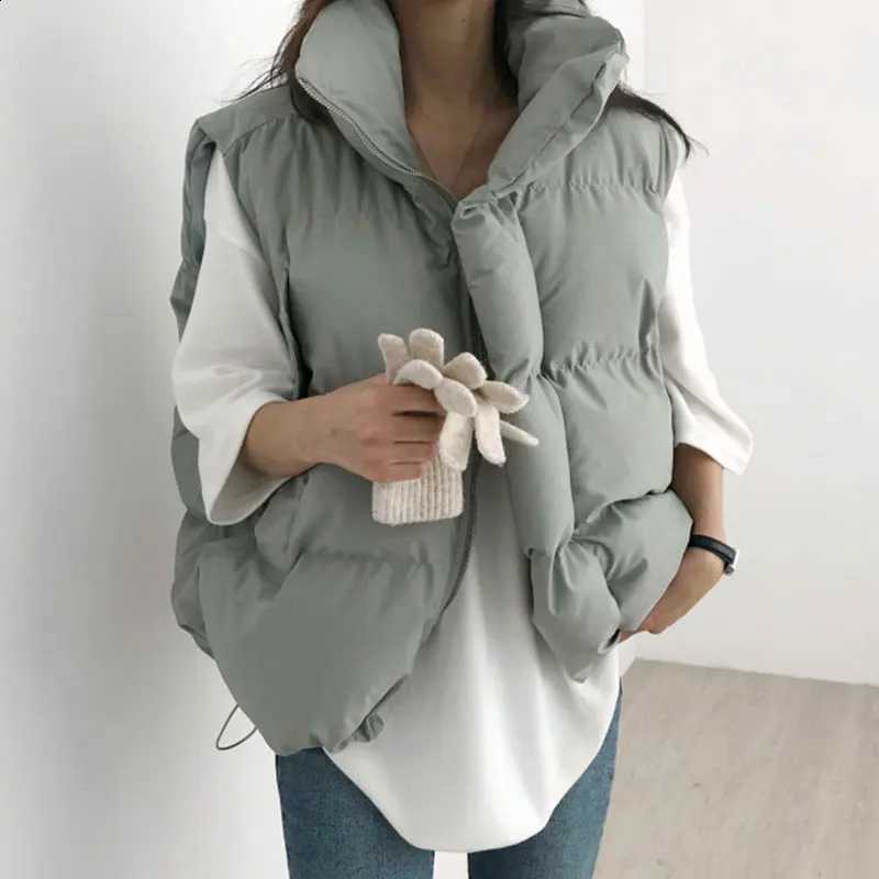 Retro Chic Women's Loose Fit Thickened Sleeveless Cotton Vest Autumn Winter Warm Stand Collar Zipper Closure Color Oute... H260917