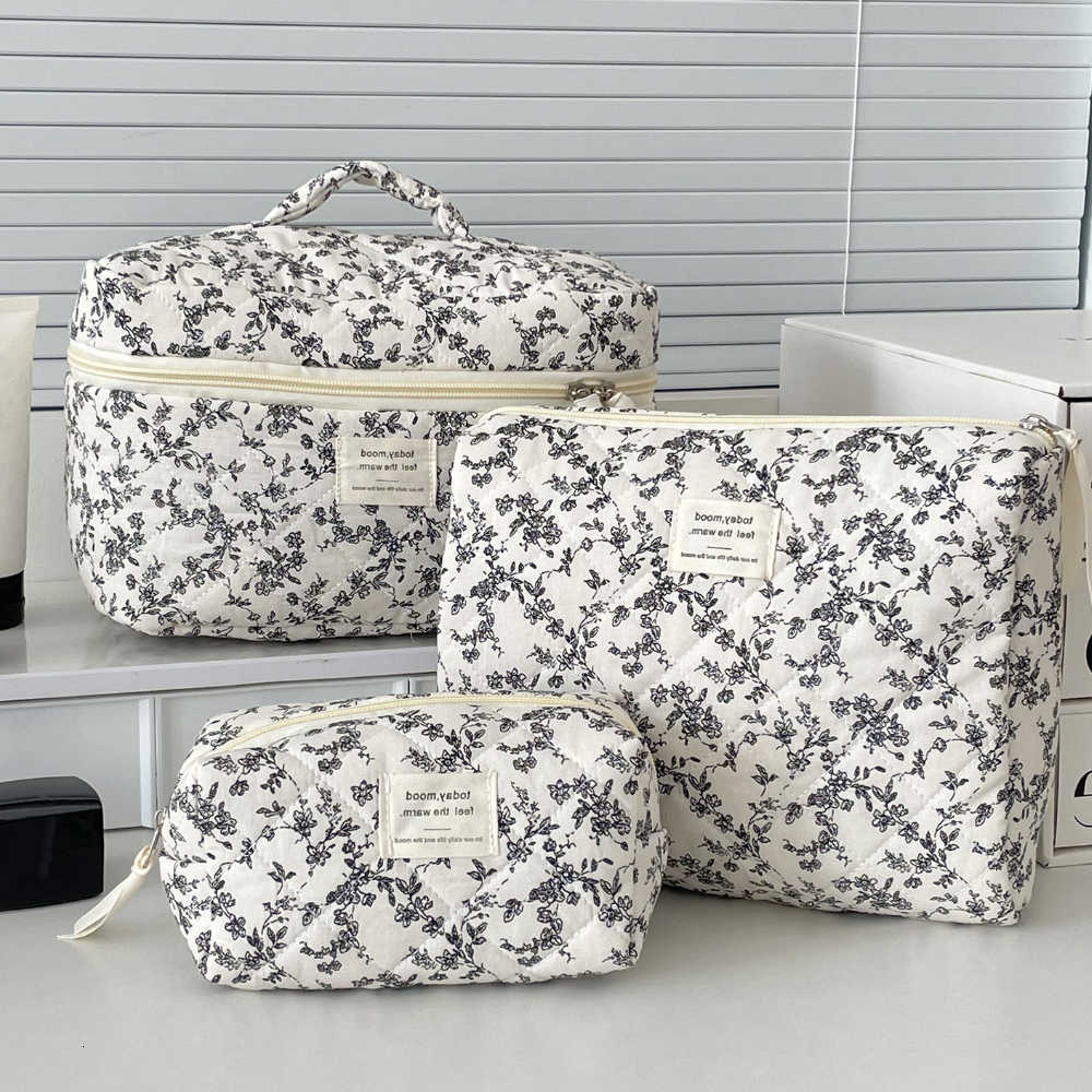 Black Fashion Ins Flower Women Quilting Bags Handbag Travel Organizer Cosmetic Makeup Storage Pouch Portable Zipper Tote BagT260917