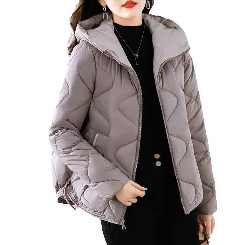 Female Autumn Winter Fashion Short Down Cotton Jacket 2025 Hooded Long Sleeved Women Parkas Lady Casual Warm Coat Outwear Tops H260917