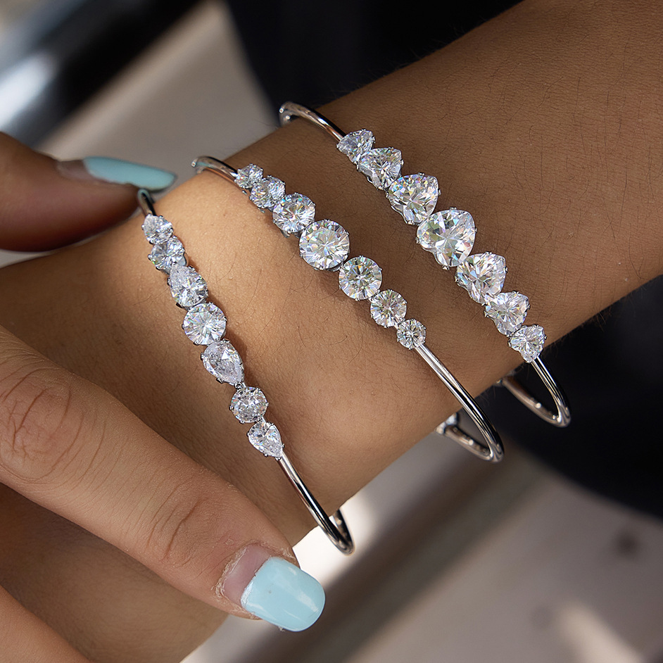 Choucong Simple Fashion Women Bangle Sparkling Stainless Steel Waterproof Elegant Party 5A Cubic Zirconia Luxury Open Wrist Bangle For Lover Gift