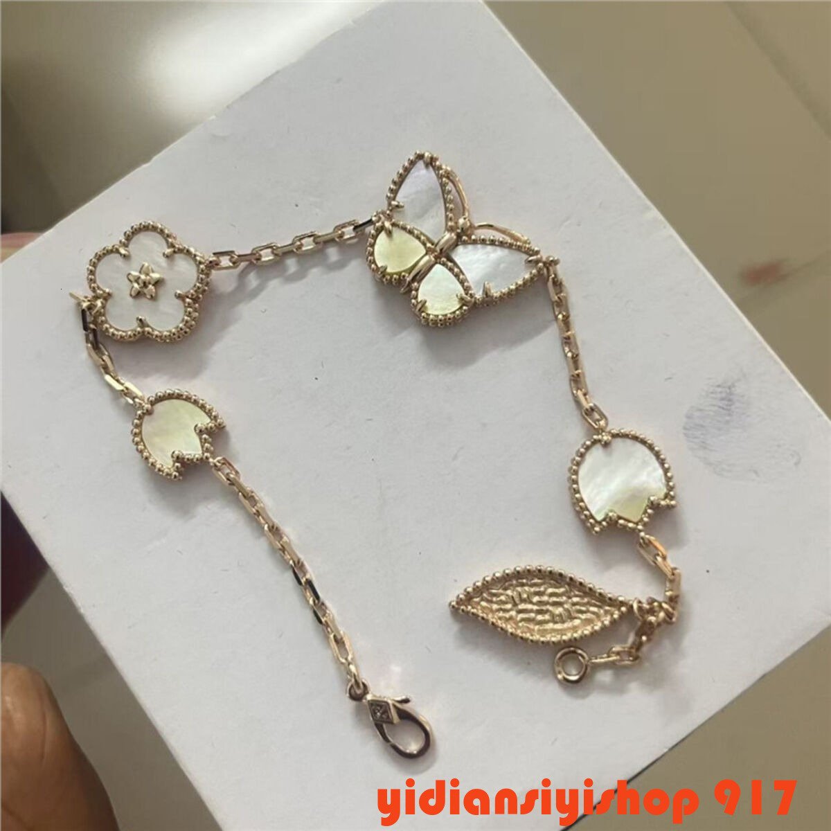 Designer Jewelry New LUCK Butterfly Clover Necklace Luxury Gold-Plated Mother-Of-Pearl Versatile Classic Design Bracelet vanlies cleef bracelet