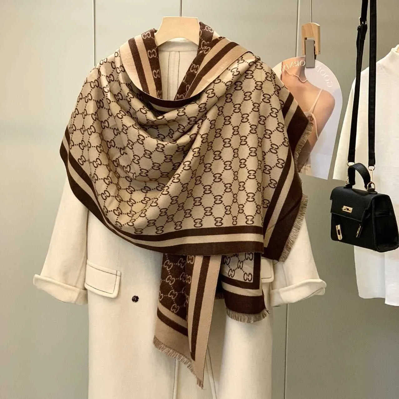and CC light winter happy beach letter Scarf party autumn style multifunctional elegant scarf jacket women's warm shawl S2609177WCB