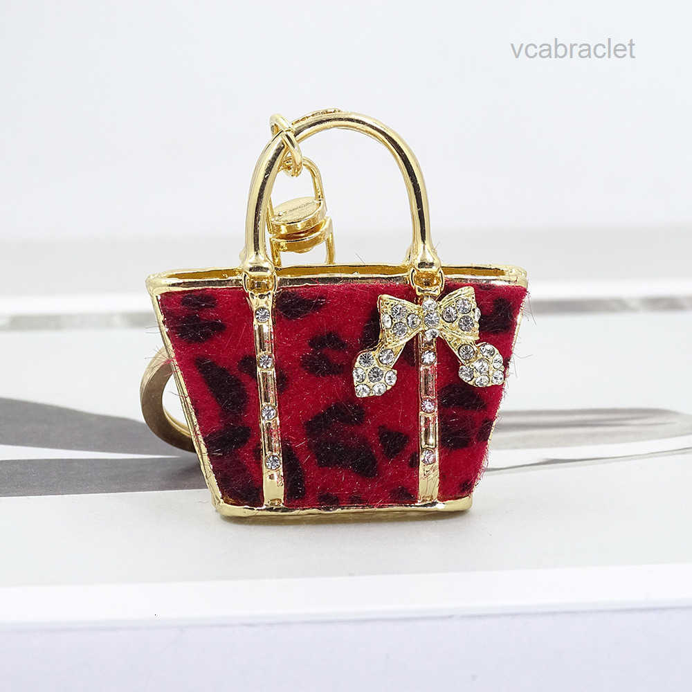 Creative Designer New Brand Bag Pendant Classic Oil Painting Craftsmanship Color Car Keychain High Quality Dripping Glaze Multi Purpose Bag Accessor