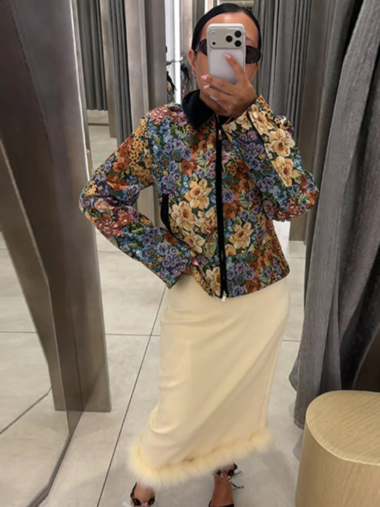 Women Cropped Floral Print Jacket Contrast Collar Zip Up Front Slim Fit Waist Vintage Long Sleeve Coat 2026 Autumn Chic Jackets 260917