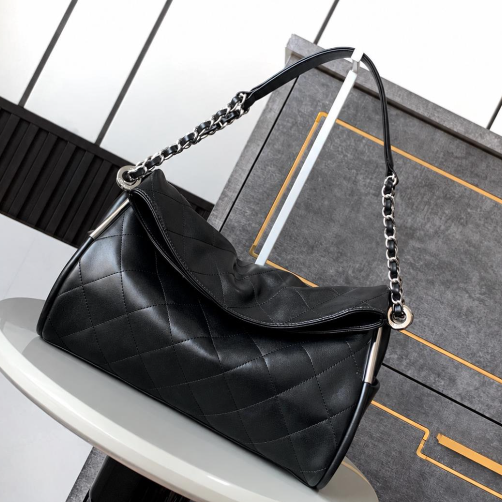 Hobo Bag Quilted Leather Chain Shoulder Purse Relaxed Daily Commute Shopping Weekend Top-Tier Designer New Arrival
