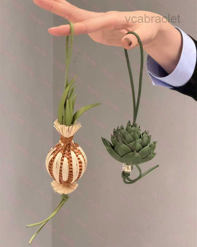 Woven Onion sprout Hand Artichoke Bag Charms Designer Handmade Leather Plant Pendant Car Hanging Ornament Fashion Women Bag Decor Keychain Gift Vaca