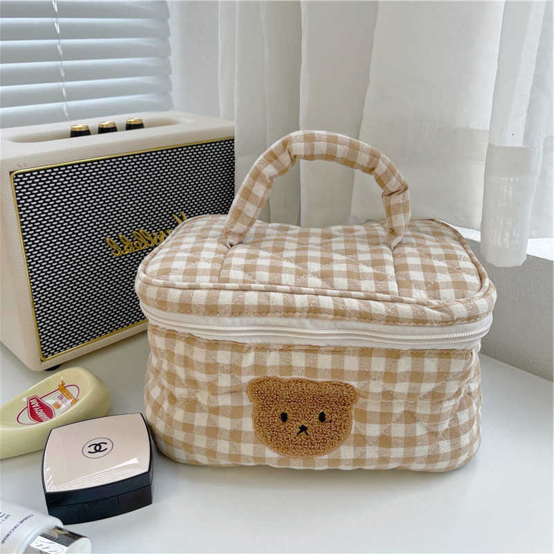 bag Women's Cosmetic Bear Makeup Bag Cute Storage Bag Student Sweet Style Tote Bag Trousse De Maquillage Travel Toiletry BagT260917
