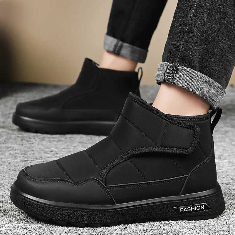 New Men Boots High Quality Winter Fur Keep Warm Ankle Snow Boots Men Winter Rubber Work Boots Men Sneakers Boots Big Size 39-45 D2609171
