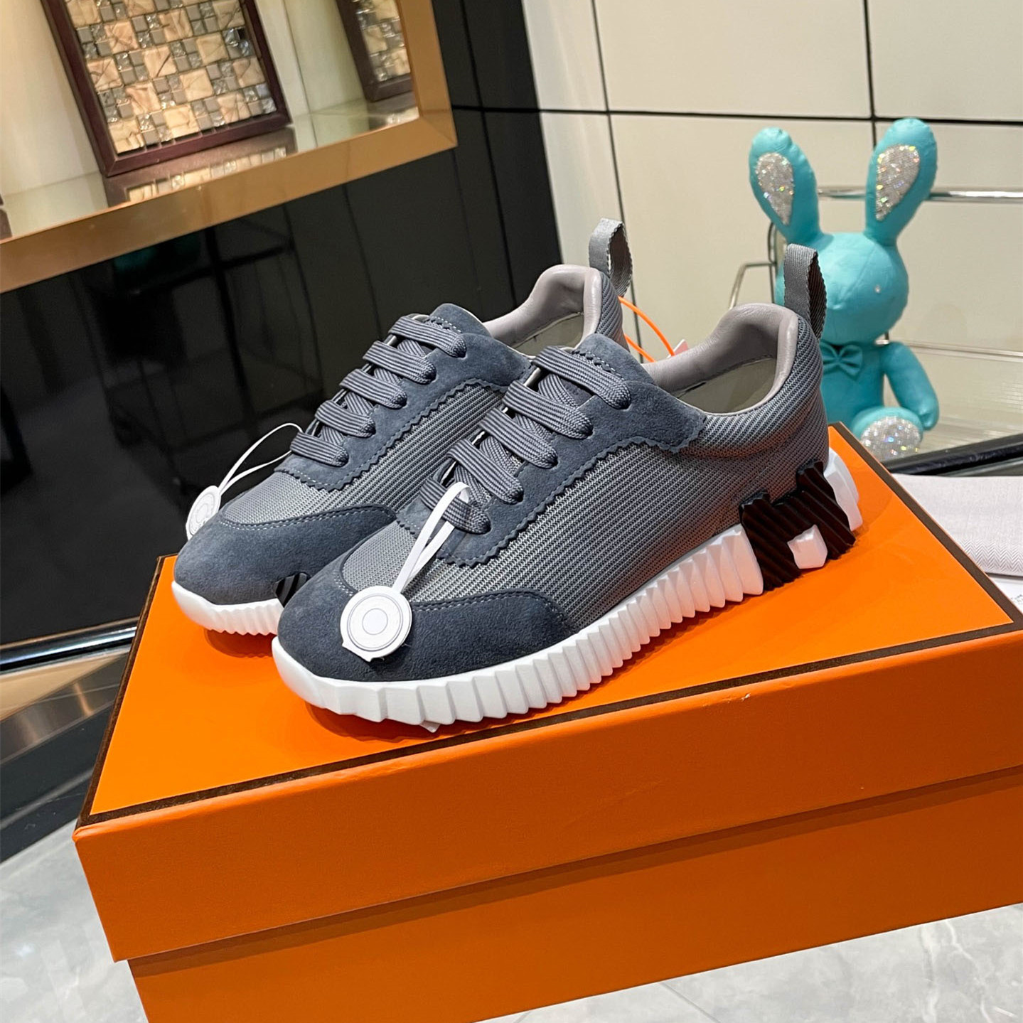 Designer Shoes for Mens Tennis Women's Lace Up Sneakers, Suede and Mesh Upper Serrated Thick Sole Fashion Casual Walking Shoes Couple Shoes